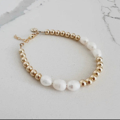 Luxe Pearl Beaded Bracelet